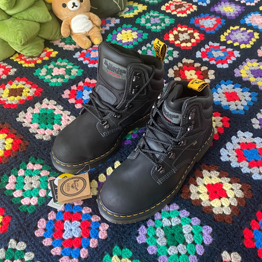 NWT Doc Martens Earlstone SD Steel Toed Work Boots